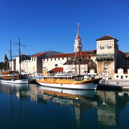 Guesthouse Trogir Proto Exterior photo