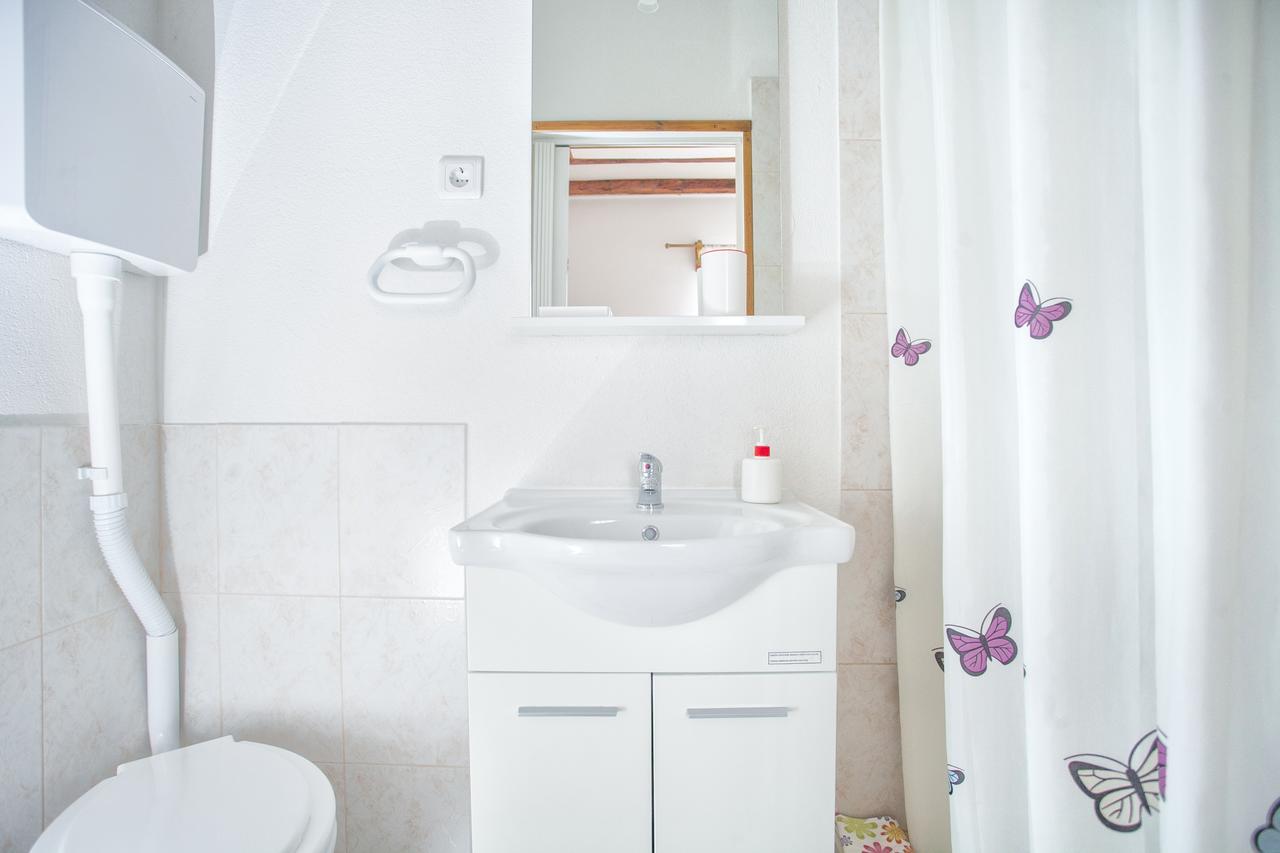 Guesthouse Trogir Proto Exterior photo