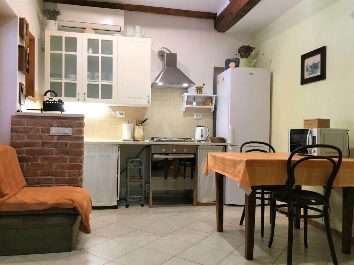 Guesthouse Trogir Proto Exterior photo